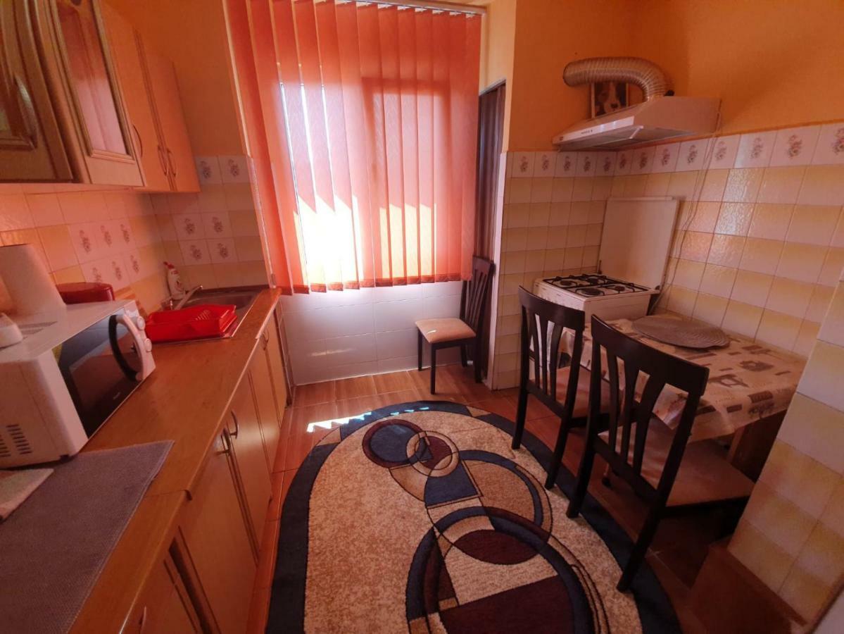 Apartament Denis Lejlighed Orşova Eksteriør billede