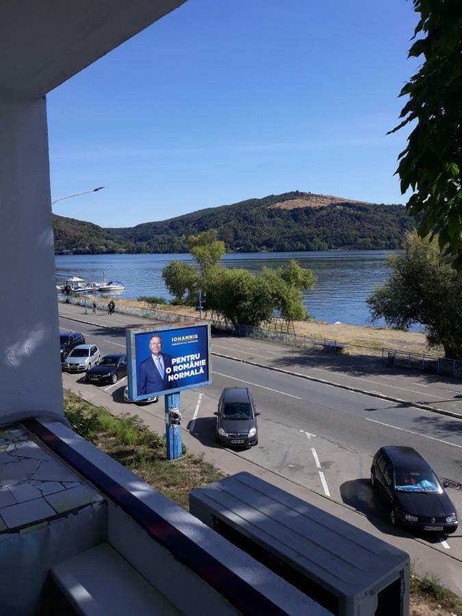 Apartament Denis Lejlighed Orşova Eksteriør billede